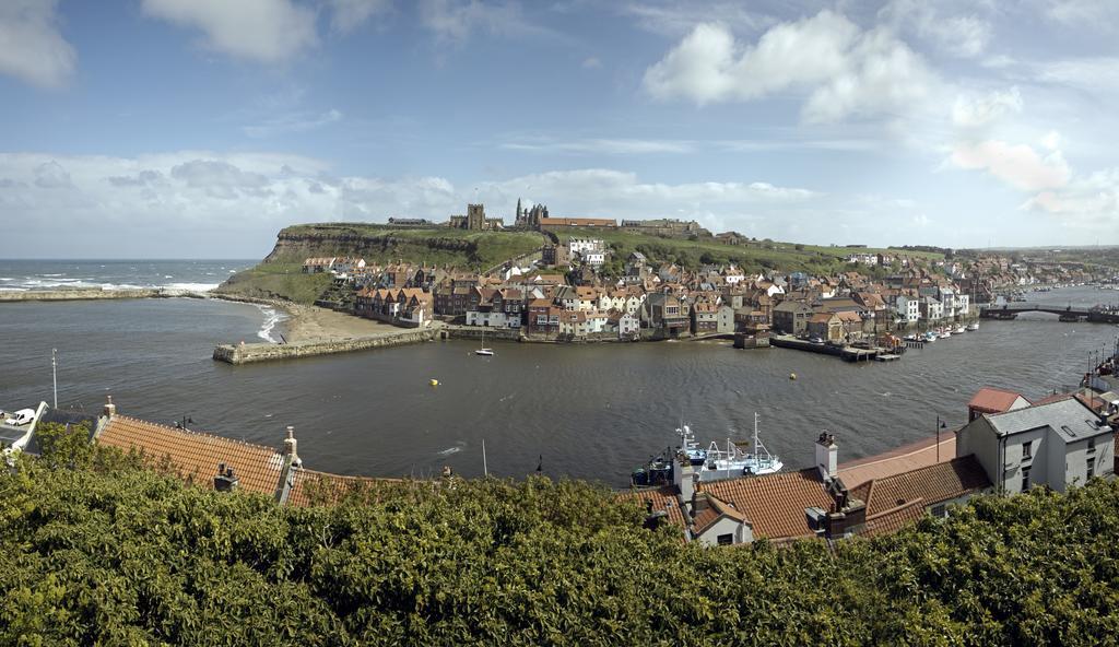 The Waverley Whitby Exteriör bild